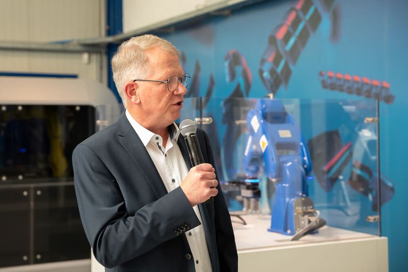 Uli Remmel bei der Eröffnung der Demofabrik-Z4. (Bild: René Maiwald/ Remmel Consulting)