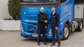 Christian Sahr, Geschäftsführer Allianz Center for Technology (links) und Matthew Avery, Direktor für strategische Entwicklung bei Euro NCAP (rechts) (Bild: Euro NCAP)