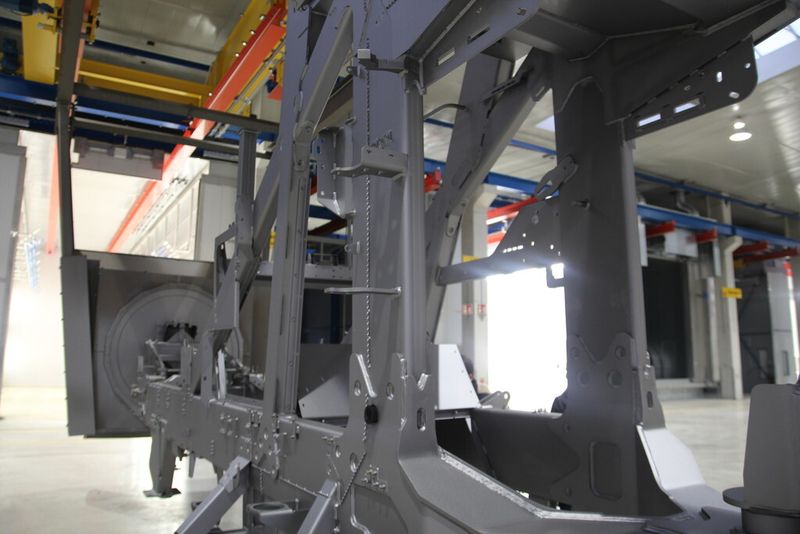 Das fertig gestrahlte Maschinengestell ist bereit für die nächsten Prozessschritte. (Bild: Itasse)