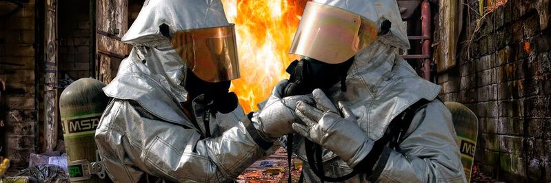 The advancing networking of systems on the shop floor makes it indispensable to continuously deal with the topic of safety in order to prevent accidents.(Image: free licensed /  Pixabay)