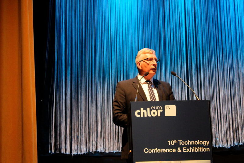 „Lassen Sie unsere Stimme für die Nachhaltigkeit gehört werden“, erklärte Dieter Schnepel, Eurochlor Chairman, in Berlin. (PROCESS)