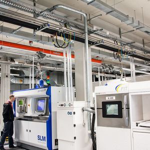 Die Fabrik soll als Modell für Kopien überall auf der Welt Pate stehen. Somit soll in jeder Fabrik - egal wo sie stehen mag - die selbe Qualität erzeugt werden können.(Bild:  konstruktionspraxis/Richter)