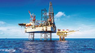 Die Einsatzbereiche für ex-geschützte Motoren sind vielfältig. Auf Bohrinseln mit bestimmten explosionsgefährdeten Bereichen können die Beine, die abgesenkt werden, mit Ex-Motoren bestückt sein.  (Bild: iStock | pichistocke)