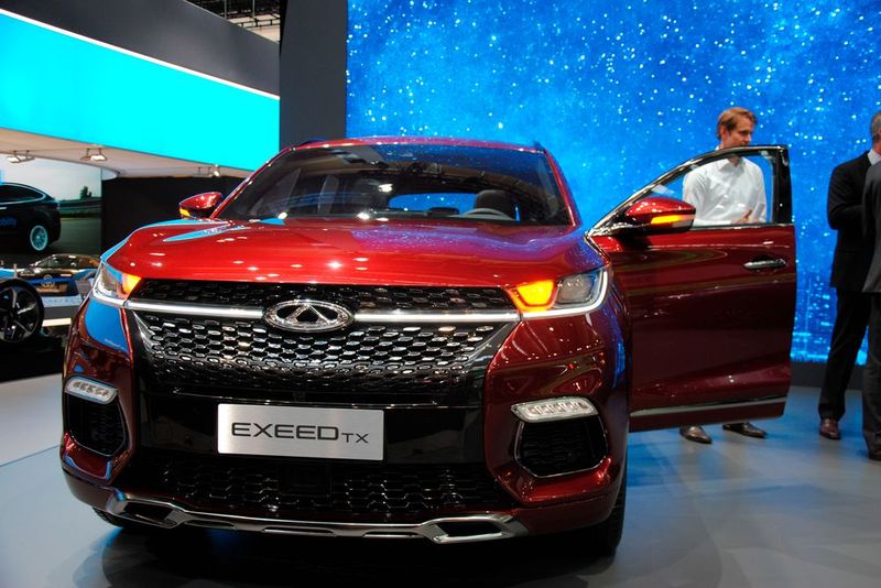 Den Erfolg in Europa soll die Marke Exeed bringen. Den Namen Chery will Tüting nur dann verwenden, wenn es markenrechtlich nicht anders möglich ist. (Bild: Baeuchle/»kfz-betrieb«)