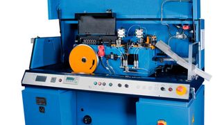 Ein Baukastensystem macht die Richt- und Abschneidemaschine Precision-Cut UD2 flexibel einsetzbar. (Jouhsen-Bündgens Maschinenbau)