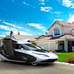Bereits 2009 stellte das amerikanische Unternehmen Terrafugia ein Modell vor, und seit zwei Jahren ist das fliegende Auto in den USA für jedermann zu erwerben. Kostenpunkt: 280.000 Dollar. (Bild:  Terrafugia)