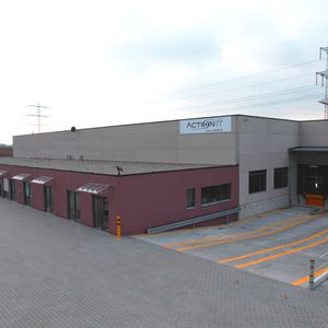 Die neue Lagerhalle umfasst 3.000 Quadratmeter.