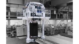 Die Graebener Stack-Presse unterstützt die technische Prüfung von Elektrolyse-Stacks. (Bild: Graebener Bipolar Plate Technologies)