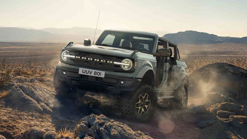 Neben einigen Verkleidungsteilen lassen sich beim Ford Bronco auch die Türen abnehmen. (Bild: Ford)