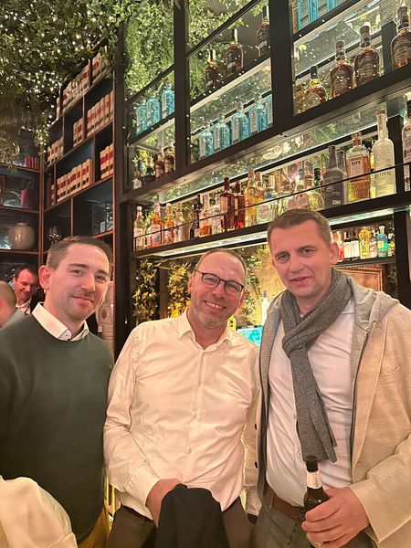 (v. l.) Torsten Voß (Keuk Medientechnik), Michael Pier (Zeta) und René Keuk (Keuk Medientechnik) sind AV-Spezialisten. (Bild: Vogel IT-Medien)