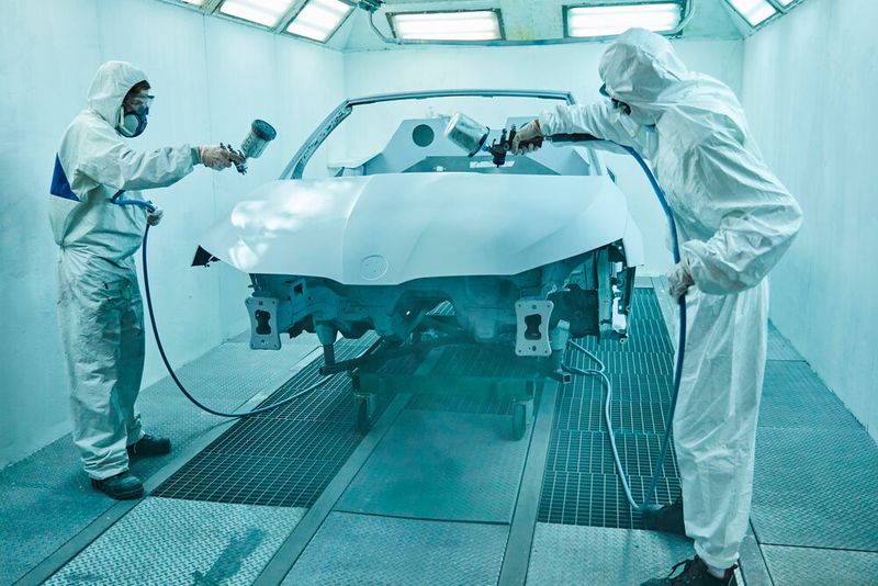 Für den ganz besonderen Glanz der Konzeptstudie ist die Farbe White Crystal Blue verantwortlich. (Bild: Skoda)