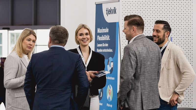 In den Pausen hatten die Teilnehmer immer wieder die Chance, sich bei den Ausstellern über deren Produkte und Dienstleistungen zu informieren. (Stefan Bausewein)