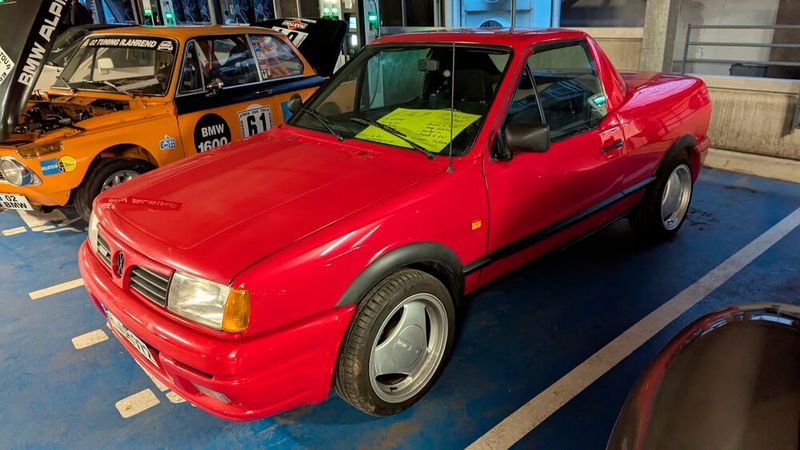 Echte Rarität und dann auch noch bezahlbar: Dieses Polo-Treser-Coupe von 1993 gab's für 6.100 Euro (VB) zum mitnehmen. Motto: Reinsetzen, losfahren! (Bild: Dominsky – VCG)