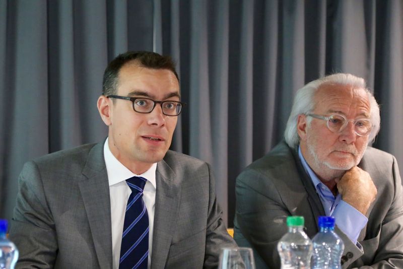 Der neue Projektleiter des Salons Alexandre Catton (rechts) und der 72-jährige Mitgründer André Colard (MSM / Jean-René Gonthier)