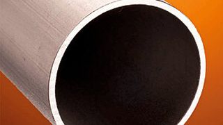 Bild 1: In der Trinkwasserinstallation werden nahtlose Rohre aus Edelstahl Rostfrei auf die jeweilige Wasserbeschaffenheit abgestimmt. (Bild: WZV/Stappert)