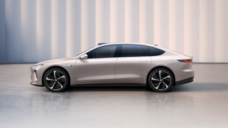 Die Außenhaut ist mit einem Luftwiderstandsbeiwert von 0,23 ausgesprochen windschlüpfrig. (Bild:Nio)
