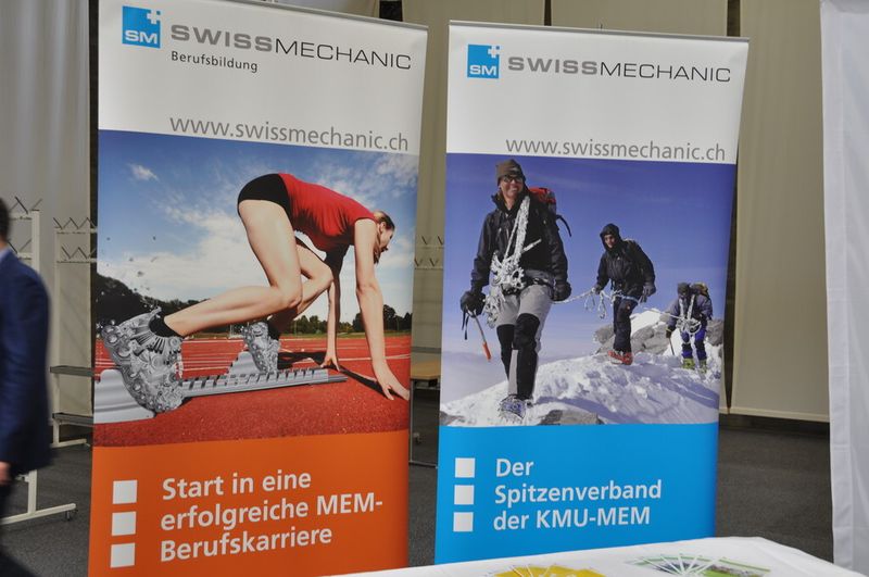 Die Tischemesse wurde rege genutzt, um Firma und Produkte zu präsentieren und um sich auszutauschen. (Bild: Reinshagen)