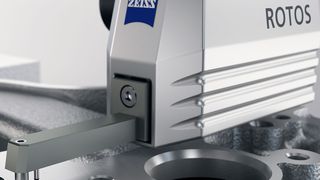 Zeiss Rotos verfügt über eine Dreh- und Kippachse. (Bild: Carl Zeiss)