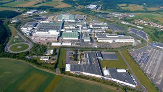 Die Arbeitsplätze im Werk Hambach sollen erhalten bleiben. (Bild: Daimler)