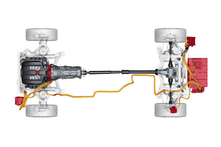 Die Elektromaschine (rot zwischen Benzinmotor und Getriebe) des Porsche Panamera S E-Hybrid liefert ZF, ebenso wie die Achtgangautomatik mit integriertem Hybridmodul mit 40 kW/55 PS. (Bild: MID)