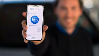 Seit 15. September ist der Battery Quick Check auch in Werkstätten verfügbar. (Bild: TÜV Rheinland)