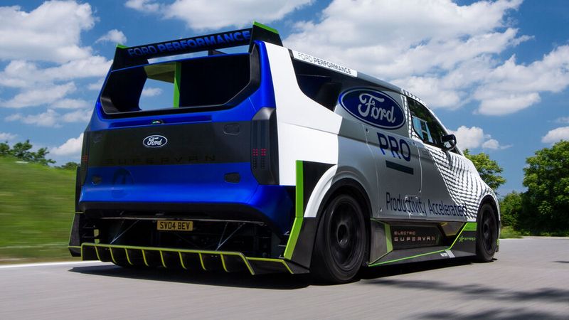 Im Electric Supervan hat Ford vier E-Motoren montiert, die zusammen auf rund 2.000 PS kommen. (Bild: Ford)