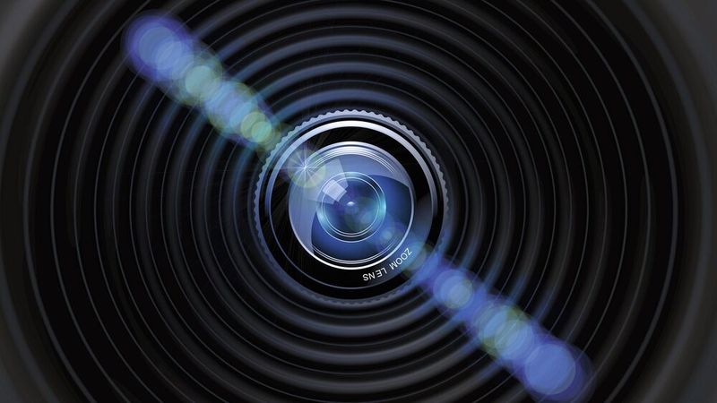 Mit einem speziellen Mikrolinsen-Array haben koreanische Forscher eine Weitwinkelkamera entwickelt, die weniger als 1 mm Dick ist und ein Sichtfeld von 140 Grad bietet.(Bild:  frei lizenziert / Pexels)