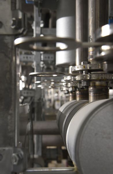 Mit dem neuen Forschungstechnikum für Katalysatorentwicklung und Feststoffverfahrenstechnik in Ludwigshafen wird BASF Chemiekatalysatoren im Pilotmaßstab herstellen. (Bild: BASF)