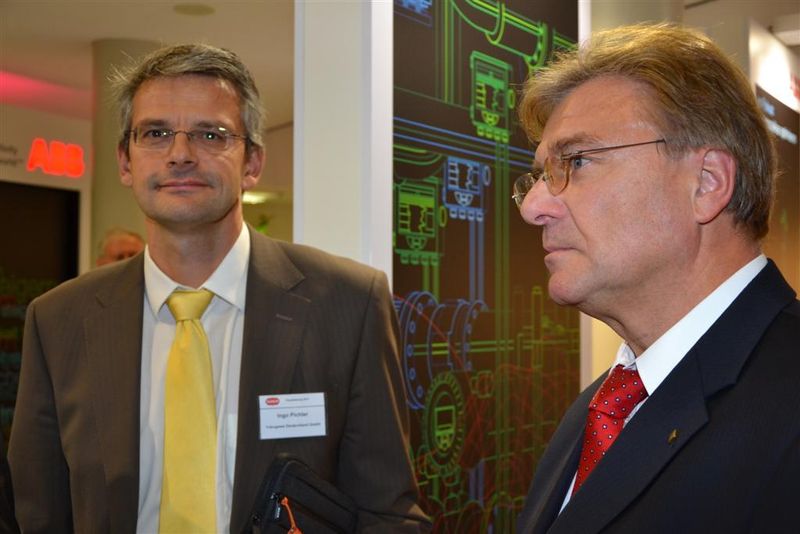 von links: Ingo Pichler und Rolf Marten (Yokogawa Deutschland) (Bilder: M. Henig, J. Nellen / PROCESS) (Archiv: Vogel Business Media)