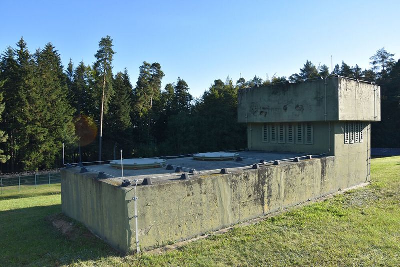 Das vielleicht auffälligste Indiz einer Bunkeranlage: Der Wachturm (Bild: Comback)