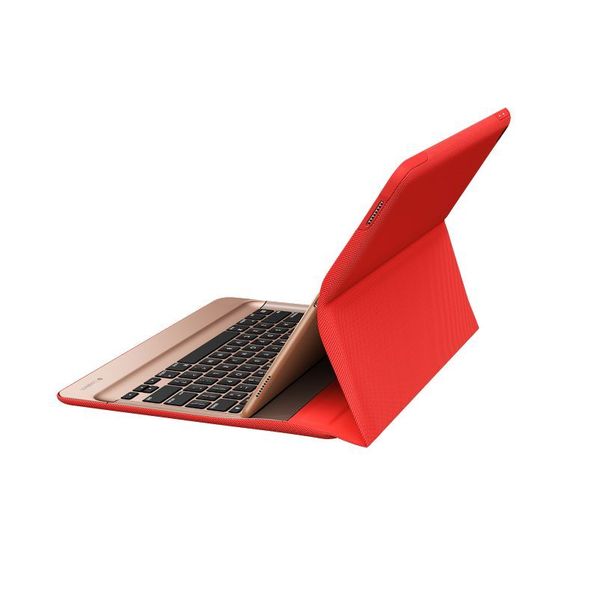 Logitechs Create verbindet das iPad Pro per Apple Smart Connector, wodurch kein Bluetooth-Pairing und kein Laden mehr erforderlich ist. Durch die Tastatur mit hintergrundbeleuchteten Tasten in Standardgröße und einer Zeile mit iOS-Sondertasten, wird das Tippen ebenfalls erleichtert. Außerdem schützt das Case zusätzlich vor Schmutz und Kratzern. (Logitech)