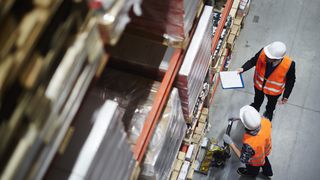 Immer wieder werden Betrugsfälle in der Logistik- und Transportbranche aufgedeckt. Kann man sich überhaupt davor schützen? (Bild: ©pressmaster - stock.adobe.com)