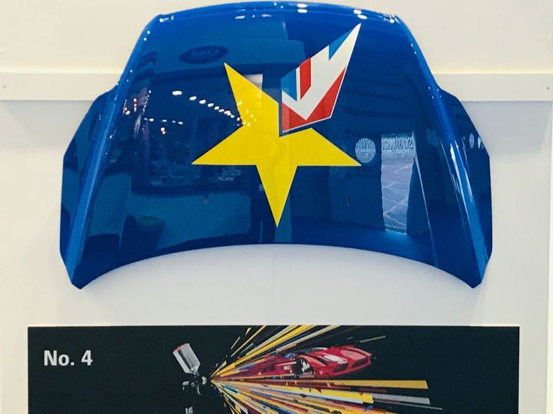 Ian Sykes von Master Cars Ltd. hatte sich entschieden, mit dem Brexit-Motiv ein in Großbritannien viel diskutiertes Thema darzustellen. (Messe Frankfurt)