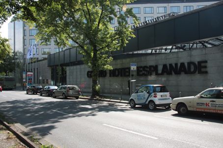 Das Grand Hotel Esplanade am Berliner Lützowufer. Zwei Tage lang konnten sich Aastra-Partner über Neuigkeiten aus dem Aastra-Portfolio informieren und Kontakte knüpfen. (Archiv: Vogel Business Media)