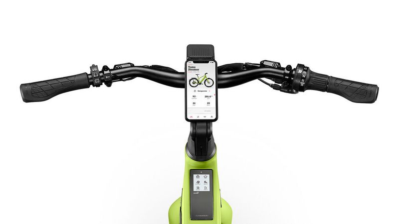 Außerdem lässt sich nun unkompliziert ein Smartphone ins „Cockpit“ des ST2 integrieren. (Bild: Stromer)