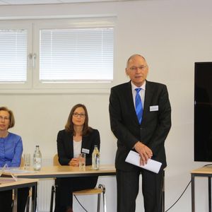 „Wie bei allen erfolgreichen Unternehmen hat auch die Geschichte von Frizlen in einem Hinterhof begonnen,“ erklärt Ernst Gehrung, Geschäftsführender Gesellschafter von Frizlen.