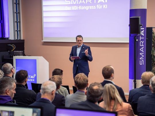 VDI-Direktor Adrian Willig: „Deutschland kann KI – wir müssen sie jetzt konsequent anwenden und skalieren.“(Bild:  VDI Wissensforum)
