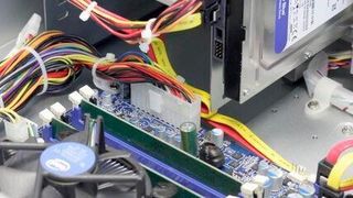 Bild 2: Alle Einzelkomponenten arbeiten im Industrie-PC optimal zusammen Darüber hinaus sollte man bei der Beschaffung auf die Langzeitverfügbarkeit und die Service-Logistik achten. (TL Electronic)