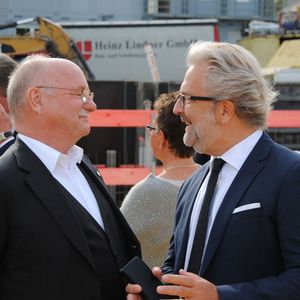 (Baeuchle / »kfz-betrieb«)