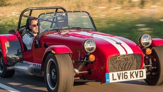Optisch verändert sich der Caterham Seven wenig. Das neue Modell „310“ ist vor allem Fahrspaß-optimiert. (Caterham Cars)
