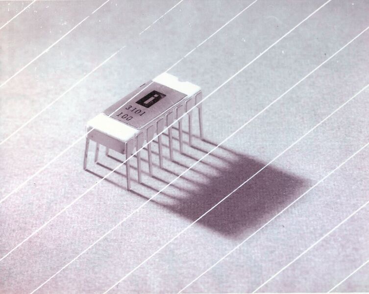 Der SRAM-Chip 3101 war das erste Intel-Produkt. Seine Bipolar-Fertigungstechnik war aber bald überholt. (Intel)