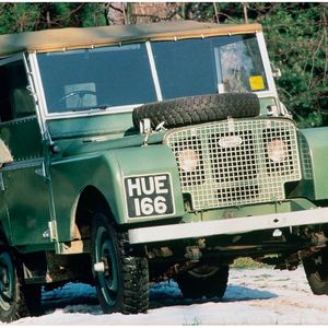 (Land Rover)