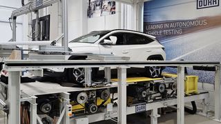 Vehicle-in-the-Loop Testaufbau. (Bild: Dürr)