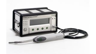 Das neue Adixen Extrima Lecksuchgerät von Alcatel ortet kleinste Lecks in kritischen Ex-Bereichen. (Archiv: Vogel Business Media)