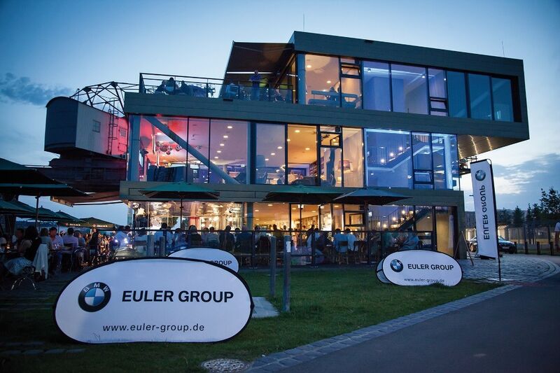 Rund 200 Gäste kamen zur i8-Präsentation in das Frankfurter Szene-Lokal Oosten. (Euler Group)