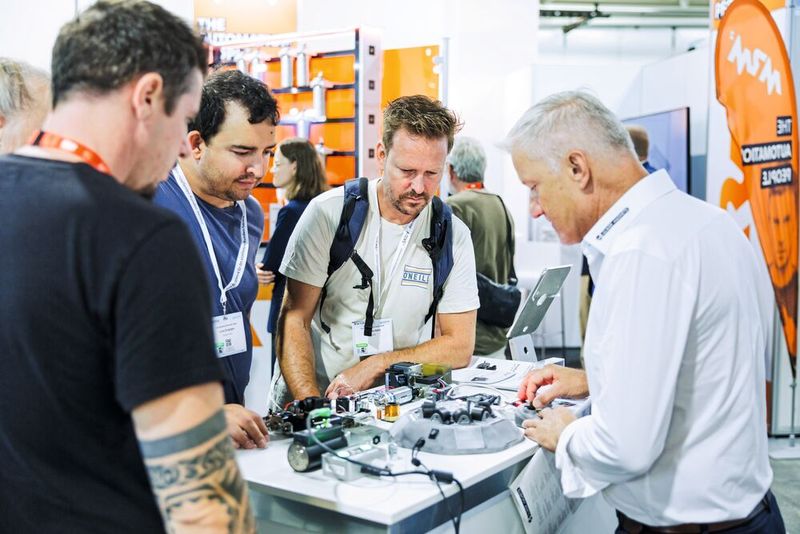 Die all about automation brachte vom 26. bis 27. August 2026 Anwender und Anbieter aus den Bereichen Automation, Robotik und Digitalisierung in Zürich zusammen. Die Aussteller lobten die kompakte, persönliche Atmosphäre und die hohe Gesprächsqualität.  (Bild: Easyfairs)