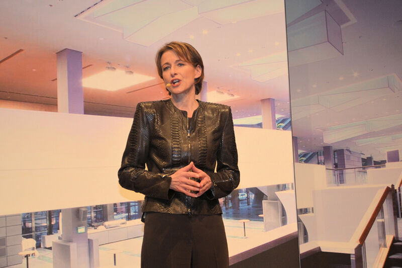 IBM-Geschäftsführerin Martina Koederitz setzte sich mit Veränderungen des IT-Geschäfts auseinander. (IT-BUSINESS / Michael Hase)