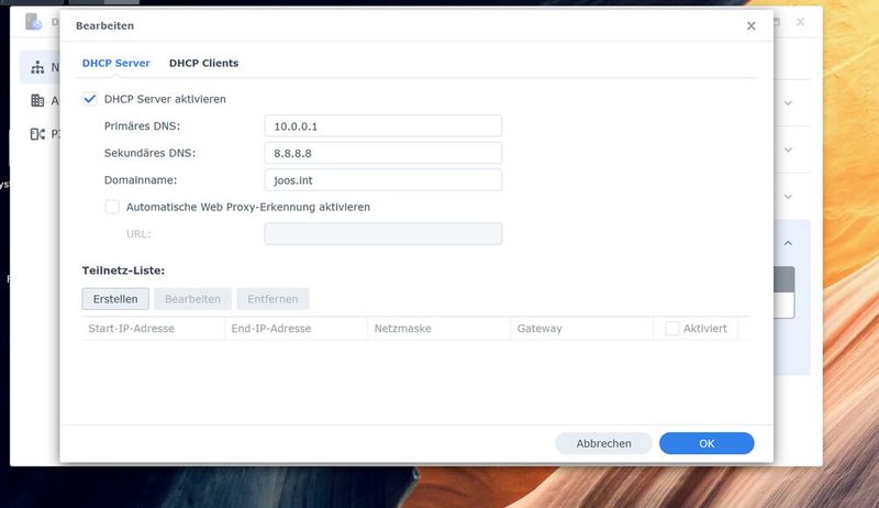 Aktivieren des DHCP-Servers für eine LAN-Schnittstelle auf dem Synologo-NAS. (Bild: Joos - Synology)