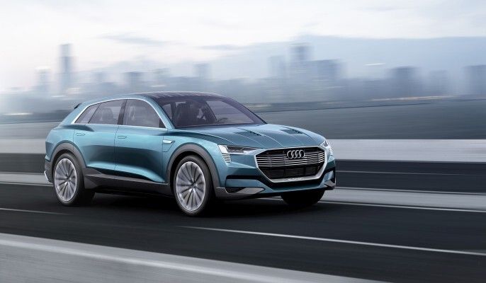 Der Audi e-tron quattro: ein Konzeptfahrzeug mit 503 PS und 500 km Reichweite (Audi)