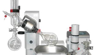 Das Destillationssystem ist eine Einheit aus Rotationsverdampfer und Vakuumpumpe oder Vakuumpumpstand.  (Bild: Ilmvac)